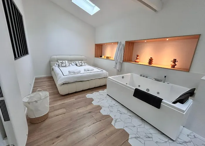 Un Toit Pour 2 شقة