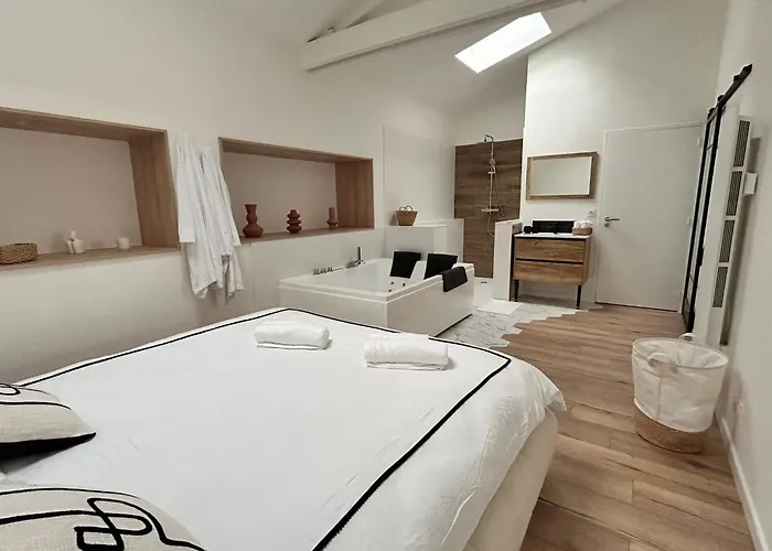 Un Toit Pour 2 شقة *